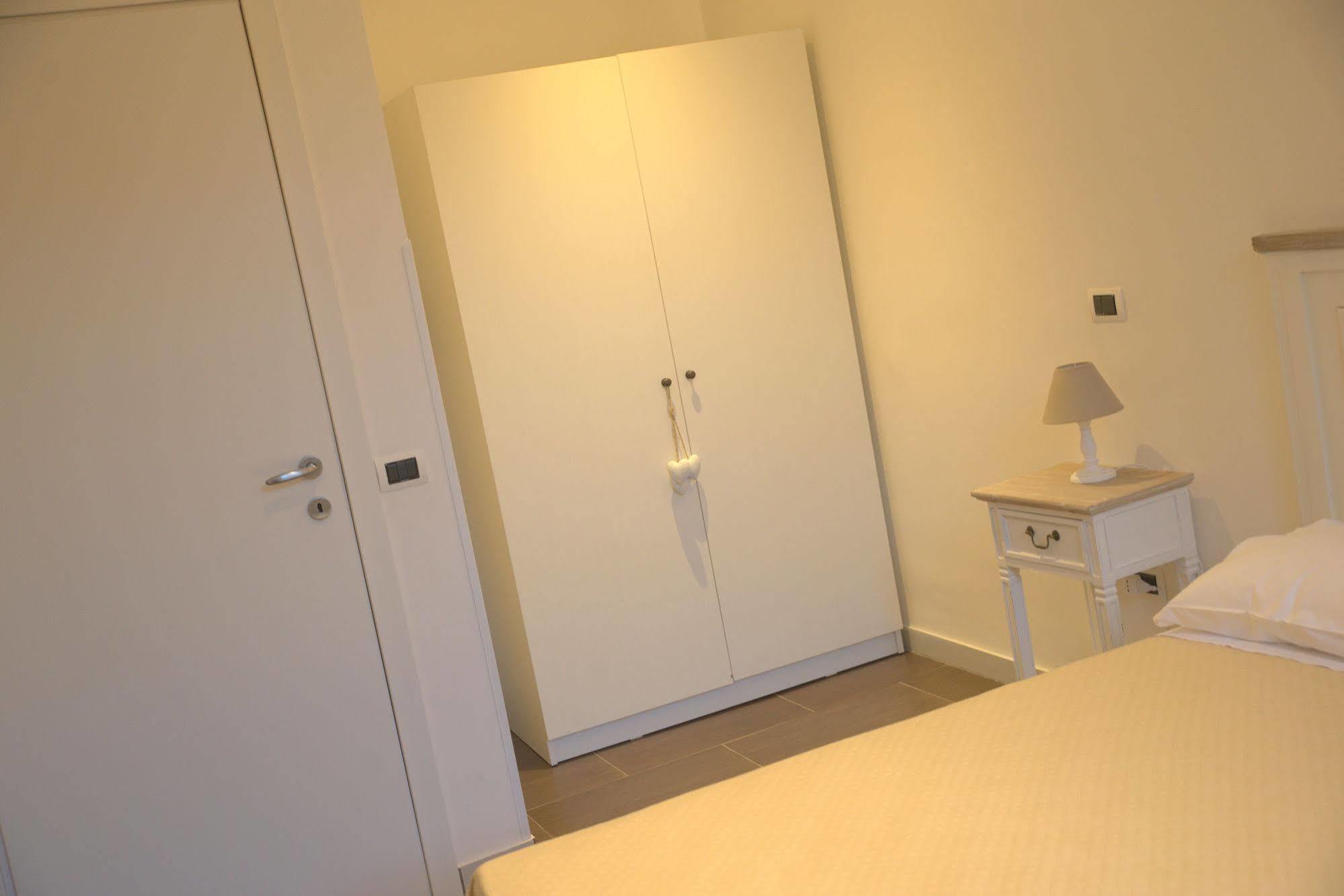 Guesthouse O Affittacamere La Civetta Di Trastevere Рим Экстерьер фото